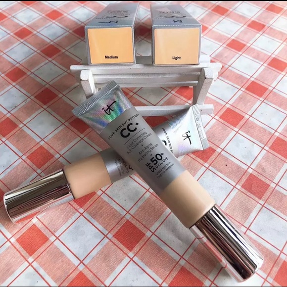 🔥🔥It Cosmetics CC+ Cream SPF50🔥🔥 YOUR CHOICE OF LIGHT OR MEDIUM - Picture 2 of 4